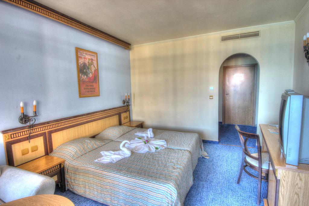 Atrium Beach Hotel Елените Экстерьер фото